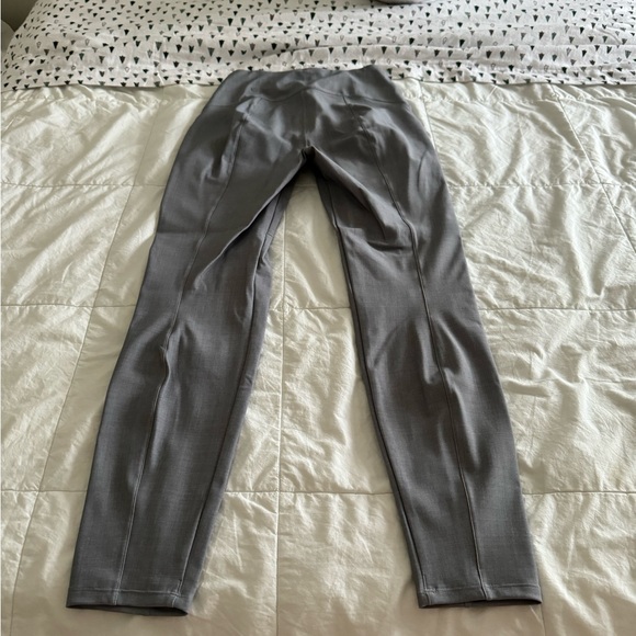 NWOT Lululemon Here to There HR 7/8 Pant - Picture 9 of 10